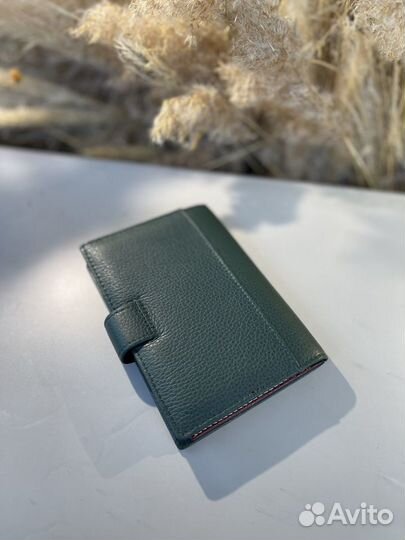 Кошелек женский с отделением под документы