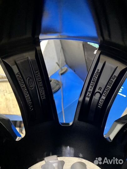 R21 Goodyear Eagle F1 Asymmetric SUV 275/45, PCD 5x100 DIA 109