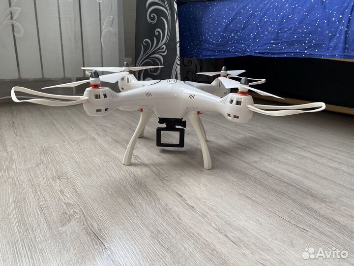 Квадрокоптер Syma x8pro