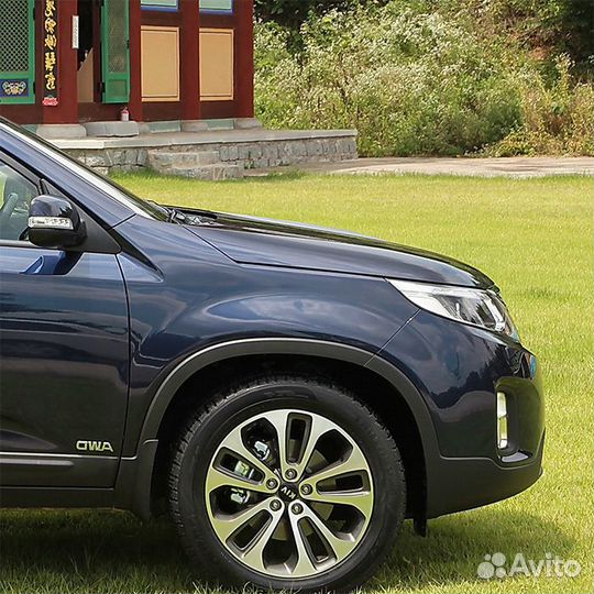 Крыло переднее правое в цвет Kia Sorento 2