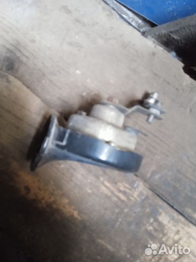 Звуковой сигнал на авто