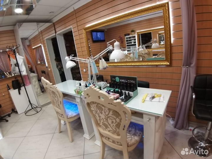 Мастер маникюра - педикюра в Крылатском