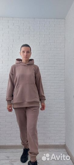 Костюм спортивный