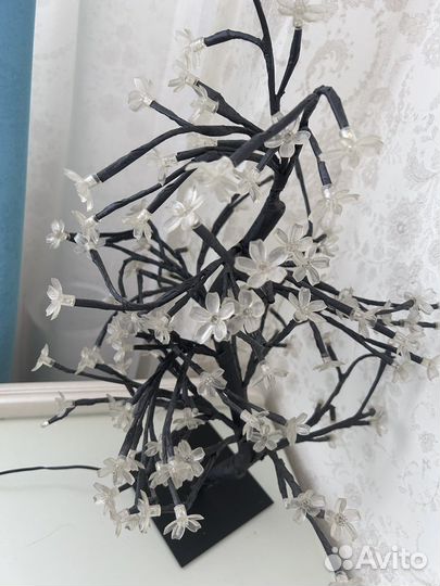 Светильник настольный в виде дерева