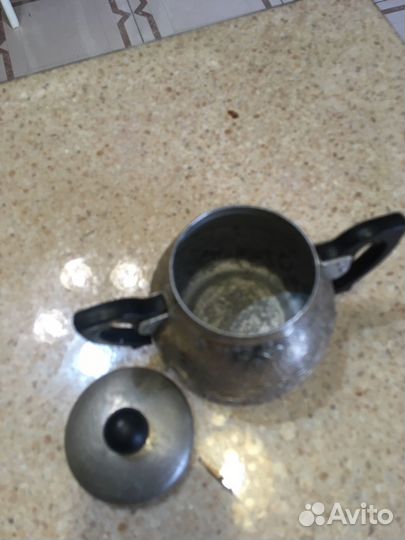 Старинная сахарница