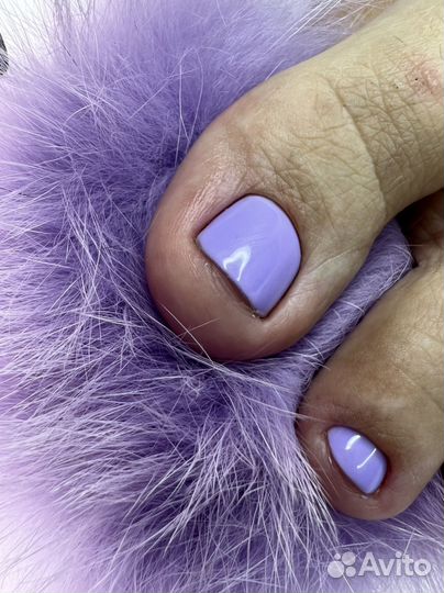 Модель на педикюр