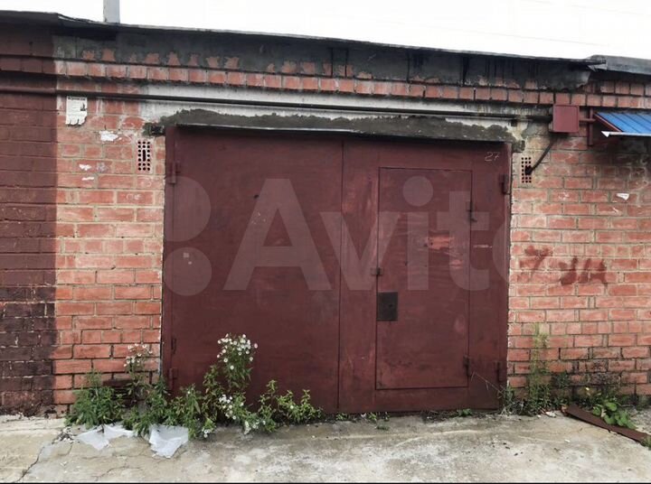 Гараж, > 30 м²