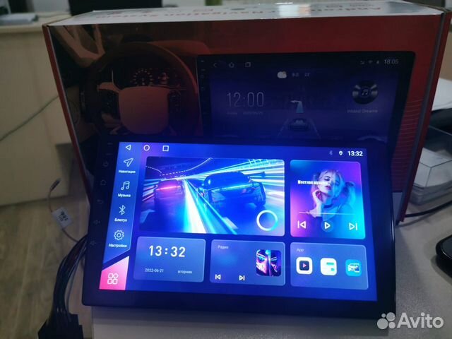 Магнитола Андроид 8 ядер 4-32 4G поддержка sim