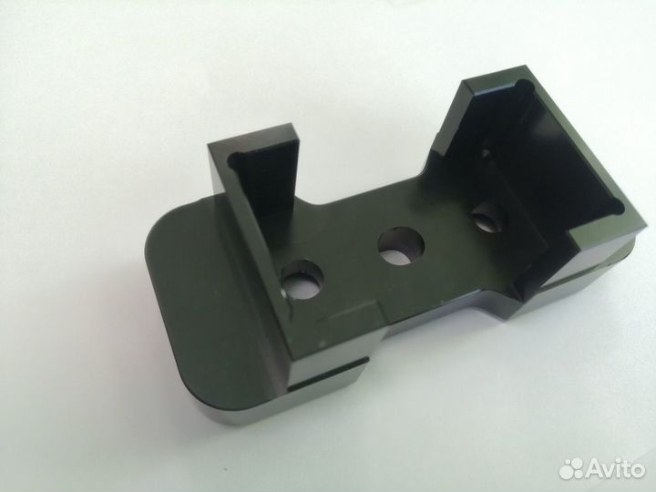 Вставка в опору коробки Audi B8: A4 A5 S4 S5 Q5