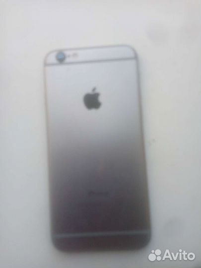 Телефон iPhone 6