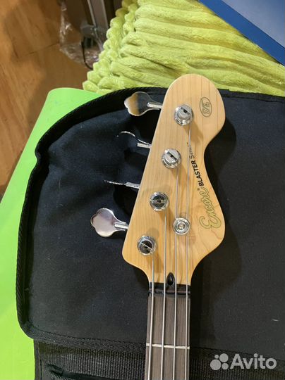 Бас гитара encore