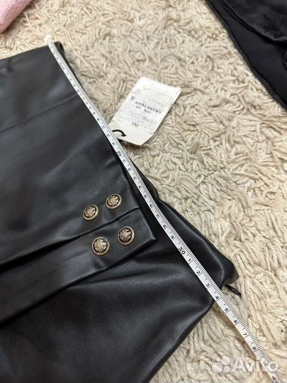 Шорты кожаные размер S Zara
