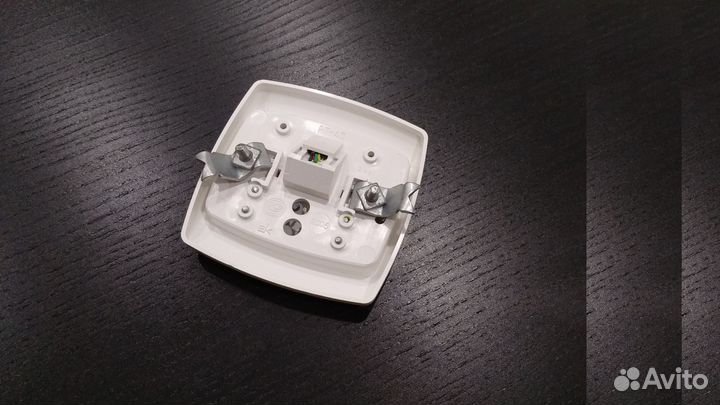 Розетка Модемная Schneider Wessen Рондо RJ-11