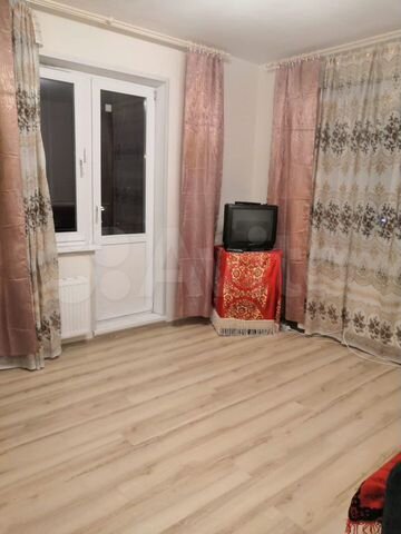 2-к. квартира, 60 м², 3/18 эт.