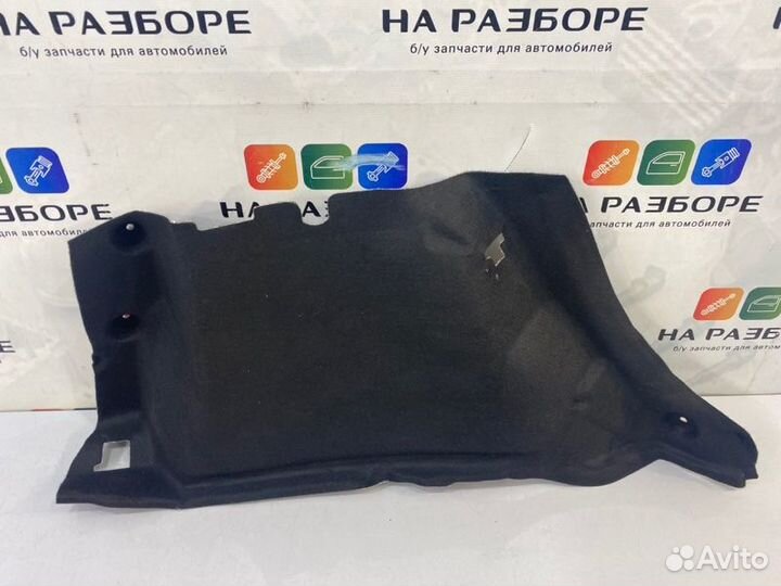 Обшивка багажника задняя левая Renault Sandero