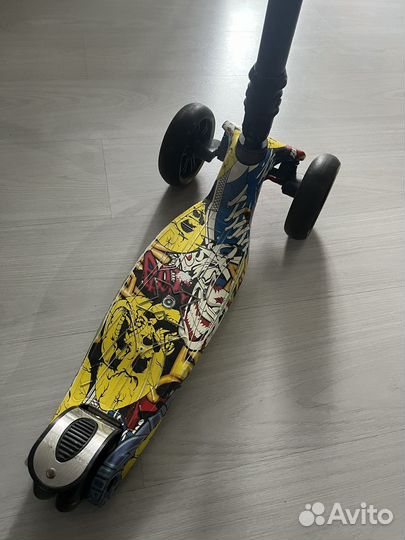 Самокат детский трехколесный