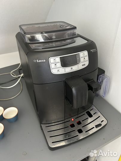 Кофемашина saeco intelia one touch cappuccino