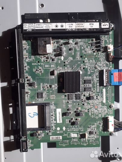 ЖК телевизор LG 42LS570T на запчасти