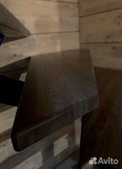 Лестница прямая на металлокаркасе