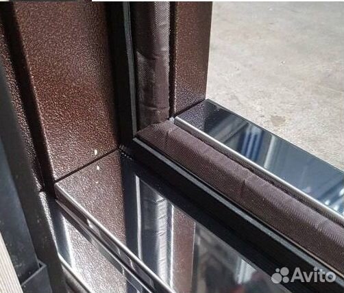 Дверь уличная с терморазрывом (металл/мдф)