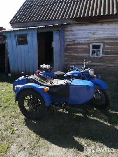 Продаю мотоцикл Урал с коляской