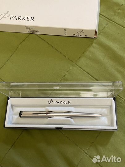 Шариковая ручка Parker