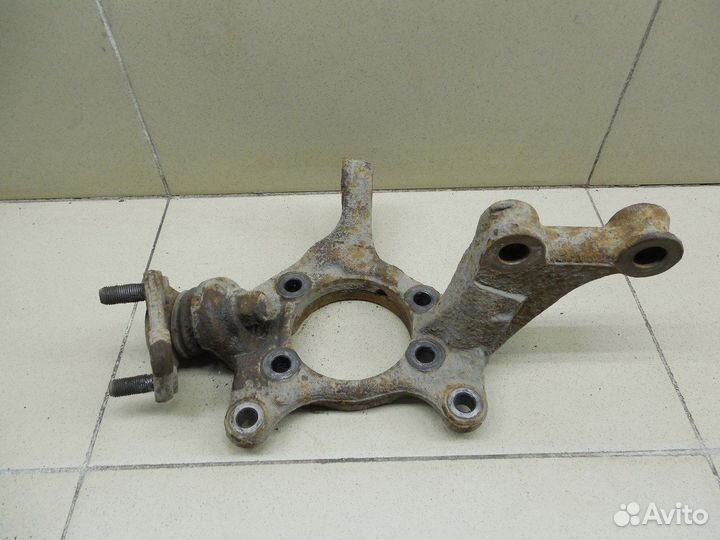 Кулак поворотный передний левый Corolla E15 2006-2