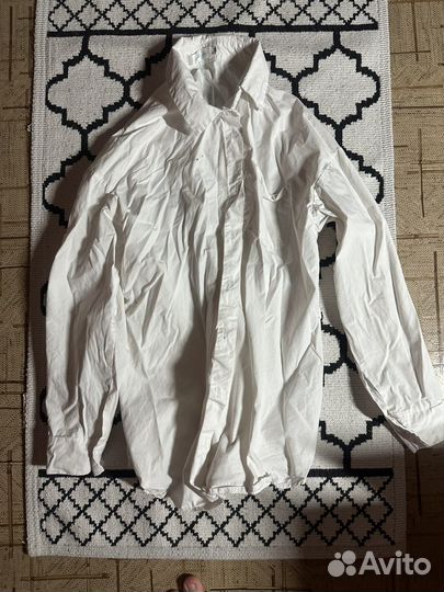 Коробка с женскими вещами