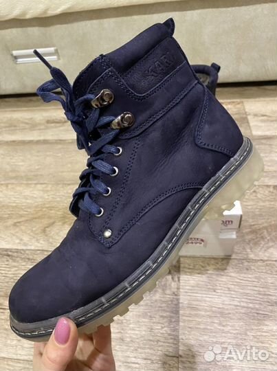 Зимние женские ботинки
