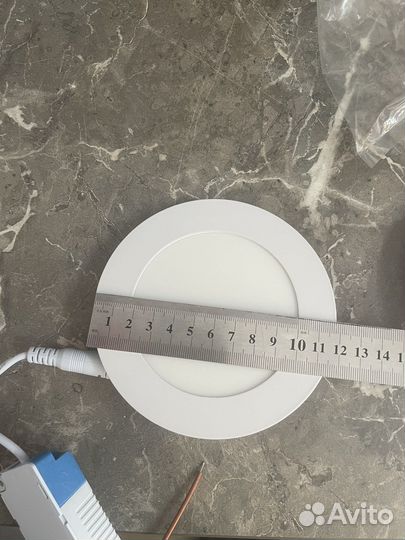 Светильник потолочный светодиодный встроенный