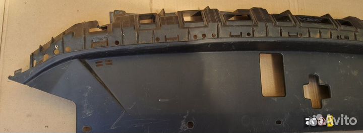 Панель радиатора верхняя Hyundai Santa Fe 4