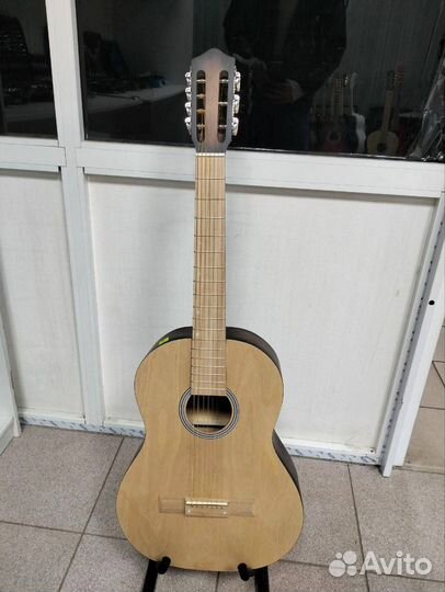 Акустическая гитара amistar