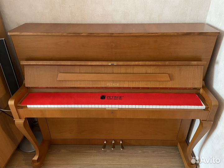 Пианино Petrof