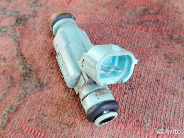 Форсунка топливная рампа Киа Сид JD