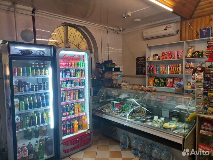 Продуктовый магазин с кухней