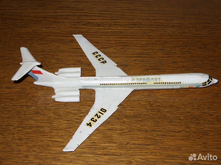 Модель самолета ил-62 СССР