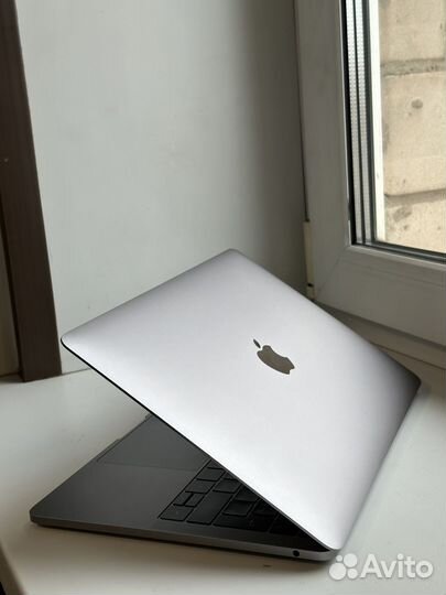 Apple macbook pro 13 2017 128gb