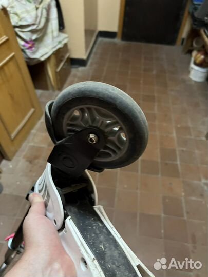 Детский городской самокат globber