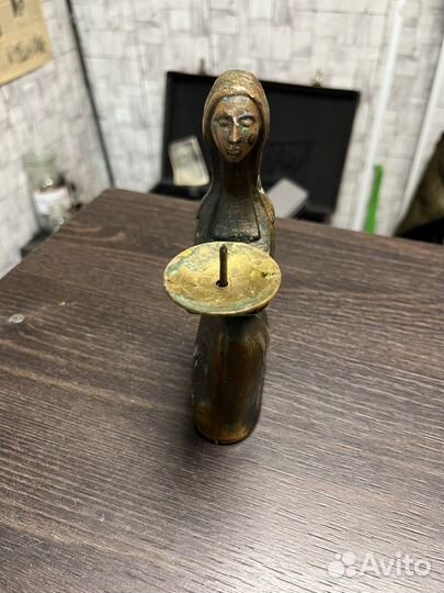 Подсвечники