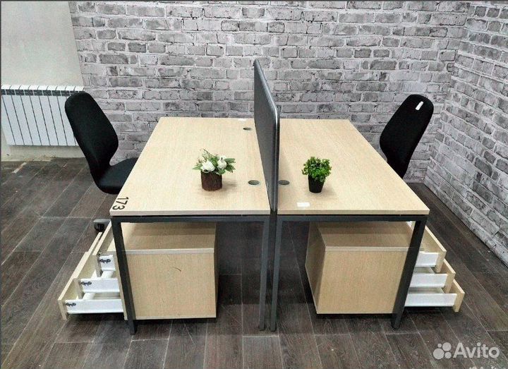 Письменный стол