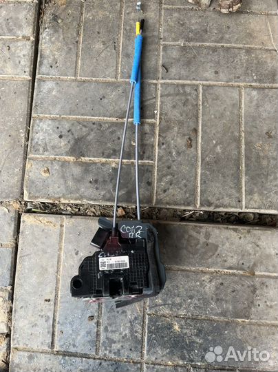 Замок двери передний правый хендай солярис 2