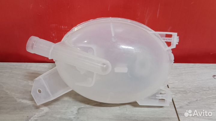 Бачок расширительный Renault Logan 2 2014