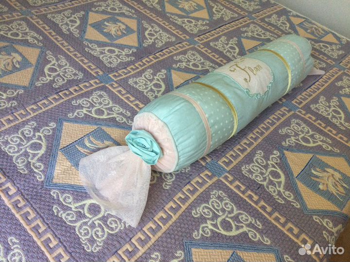 Покрывало +декоративный валик