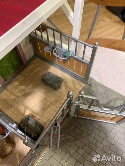 Schleich Игровой набор шляйх Конюшня