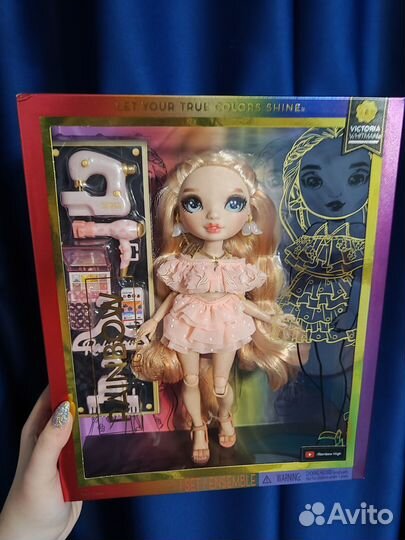 Кукла Rainbow high Victoria Whitman