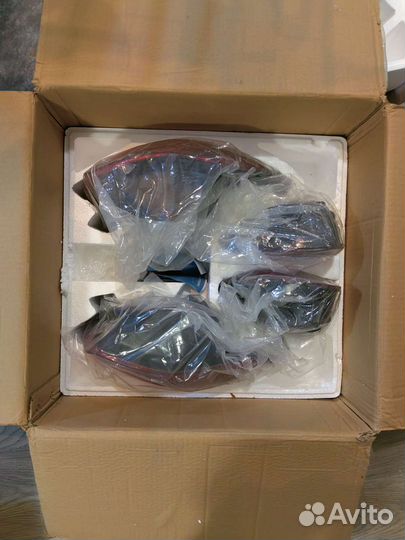 Комплект задних фонарей гольф 6