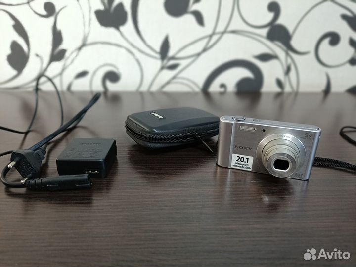 Цифровой фотоаппарат Sony dsc-w800