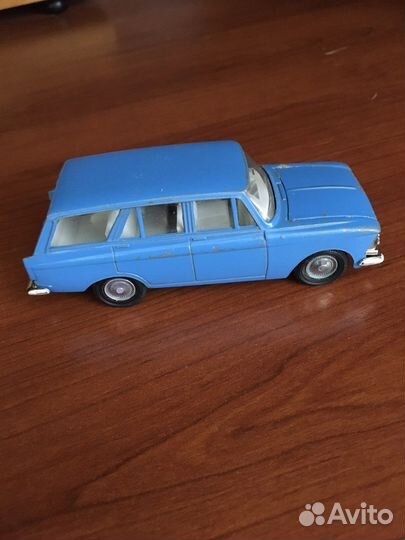 Модельки автомобилей СССР
