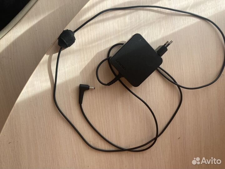 Ноутбук lenovo