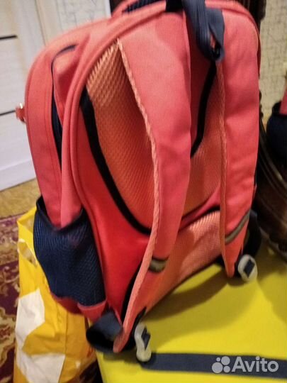 Школьный рюкзак